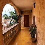 Villa Molendini Għarb