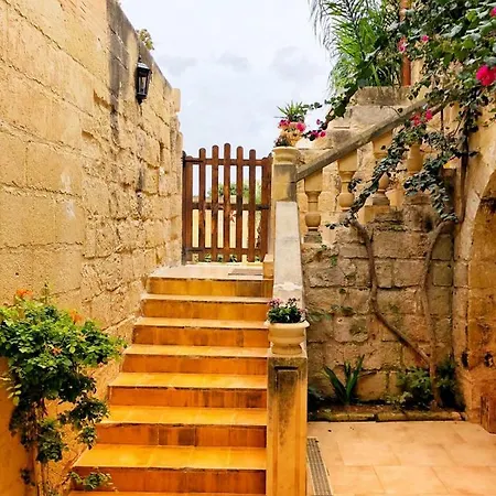 Molendini Villa Gharb (Gozo)